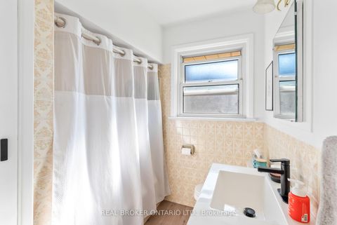 Photo 33 at 32 Kim Court, Kennedy Park, Toronto