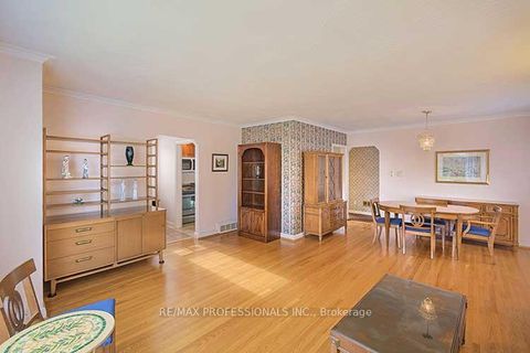 Photo 8 at 32 Northampton Drive, City Centre West, Toronto