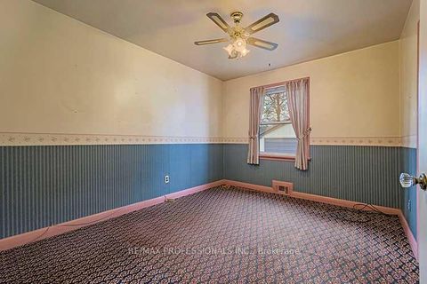 Photo 20 at 32 Northampton Drive, City Centre West, Toronto