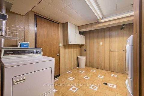 Photo 38 at 32 Northampton Drive, City Centre West, Toronto