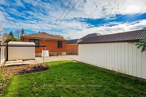 Photo 46 at 32 Northampton Drive, City Centre West, Toronto