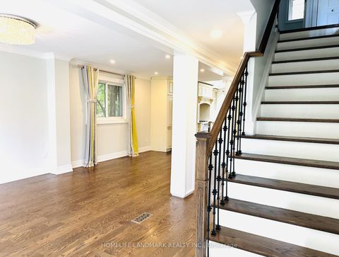 Photo 4 at 125 Bannatyne Drive, Windfields, Toronto