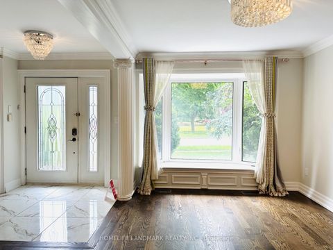 Photo 15 at 125 Bannatyne Drive, Windfields, Toronto