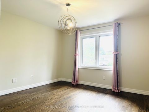 Photo 19 at 125 Bannatyne Drive, Windfields, Toronto