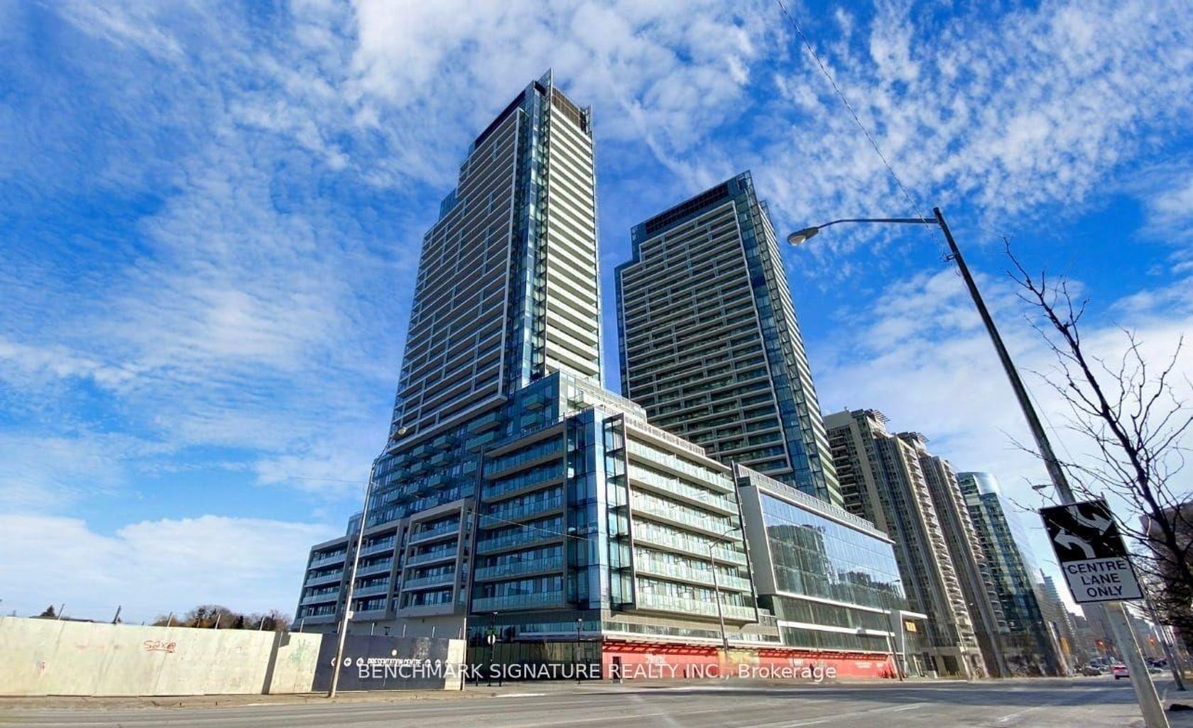 S706 - 8 Olympic Garden Drive, Newtonbrook East, Toronto 