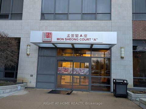 Photo 1 at A609 - 11211 YONGE Street, Devonsleigh, Richmond Hill