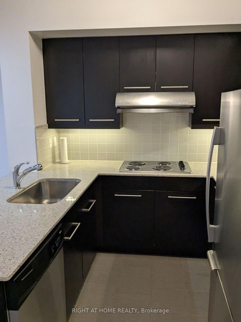 Photo 6 at A609 - 11211 YONGE Street, Devonsleigh, Richmond Hill