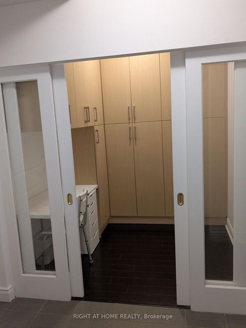 Photo 13 at A609 - 11211 YONGE Street, Devonsleigh, Richmond Hill