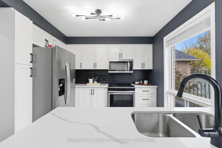 Photo 13 at 1842 Dalhousie Crescent, Samac, Oshawa