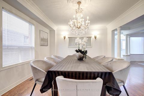 Photo 11 at 108 Kirkbride Crescent, Maple, Vaughan