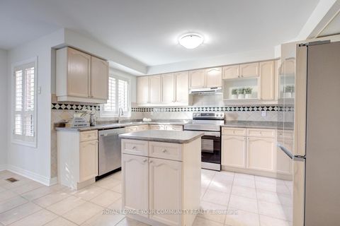 Photo 14 at 108 Kirkbride Crescent, Maple, Vaughan