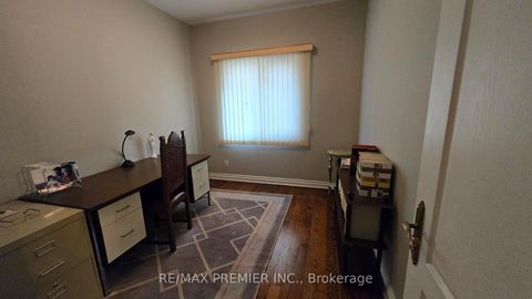 Photo 16 at 36 Railway Street, Maple, Vaughan