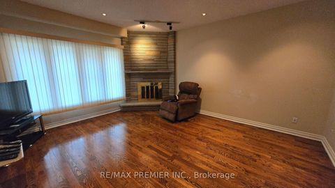 Photo 17 at 36 Railway Street, Maple, Vaughan