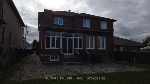 Photo 31 at 36 Railway Street, Maple, Vaughan