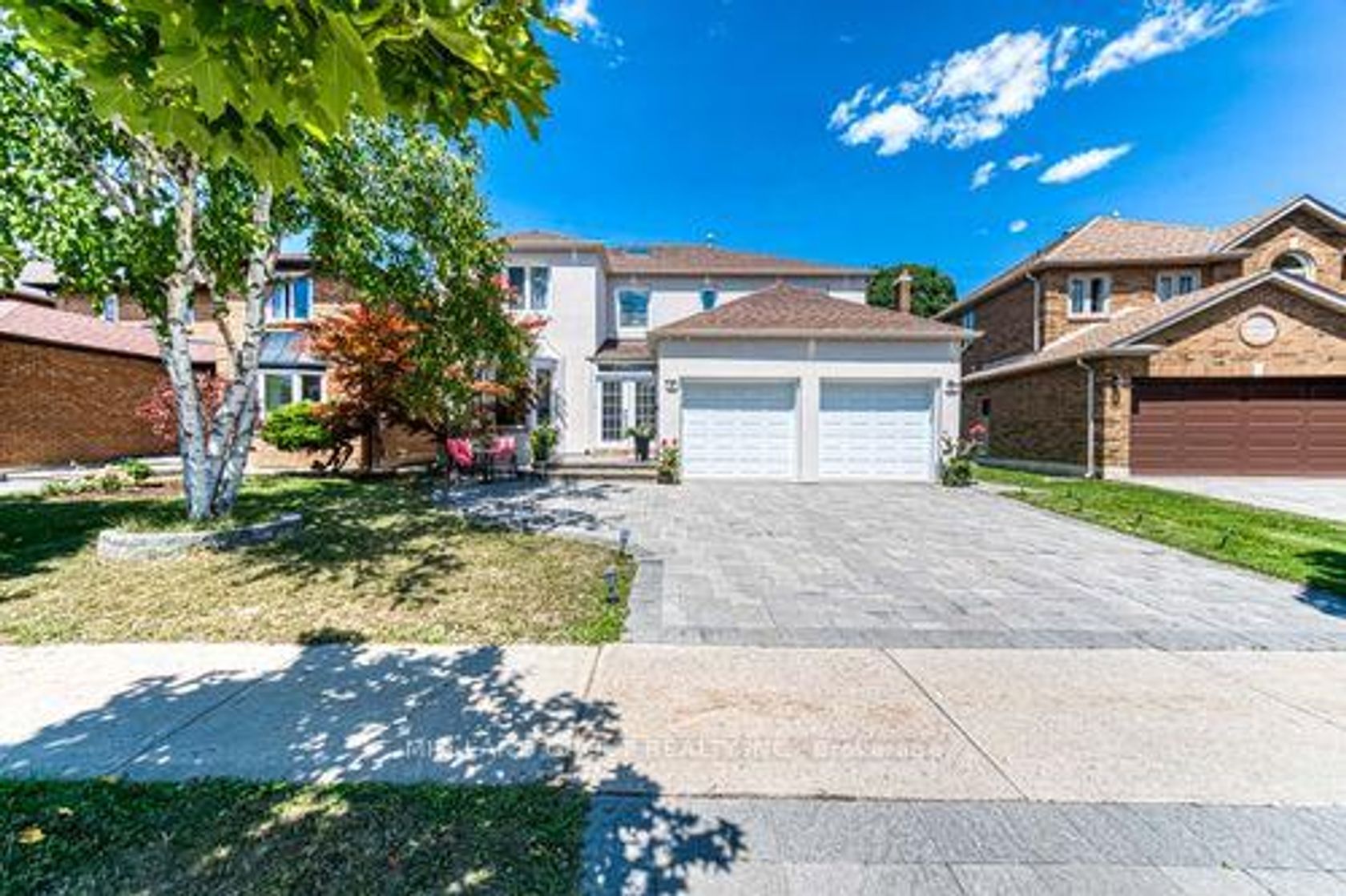 74 Blackmore Avenue, Doncrest, Richmond Hill photo number 2
