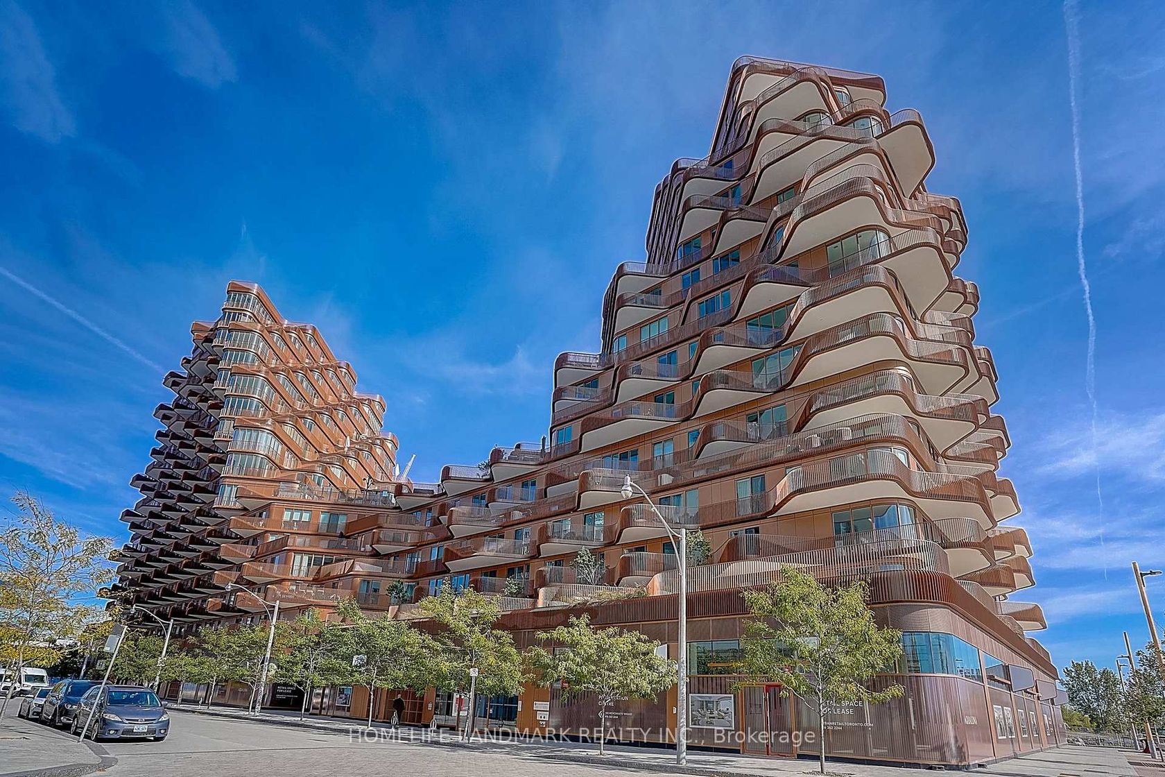 1122 - 155 Merchants