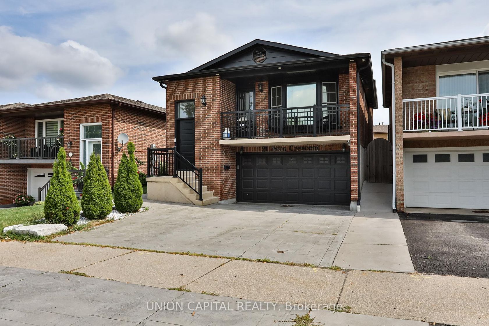 21 Avon Crescent, East Woodbridge, Vaughan 