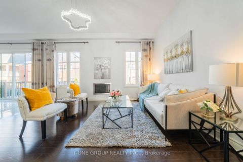 Photo 10 at 63 Ken Sinclair Crescent, Aurora Estates, Aurora