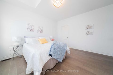 Photo 38 at 63 Ken Sinclair Crescent, Aurora Estates, Aurora