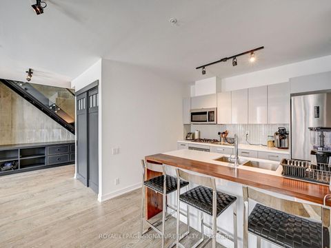 Photo 16 at PH18 - 39 Brant Street, Waterfront Communities C1, Toronto