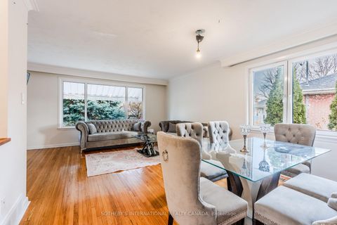 Photo 1 at 11 Buckhorn Place, Beaumonde Heights, Toronto