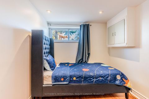 Photo 22 at 11 Buckhorn Place, Beaumonde Heights, Toronto