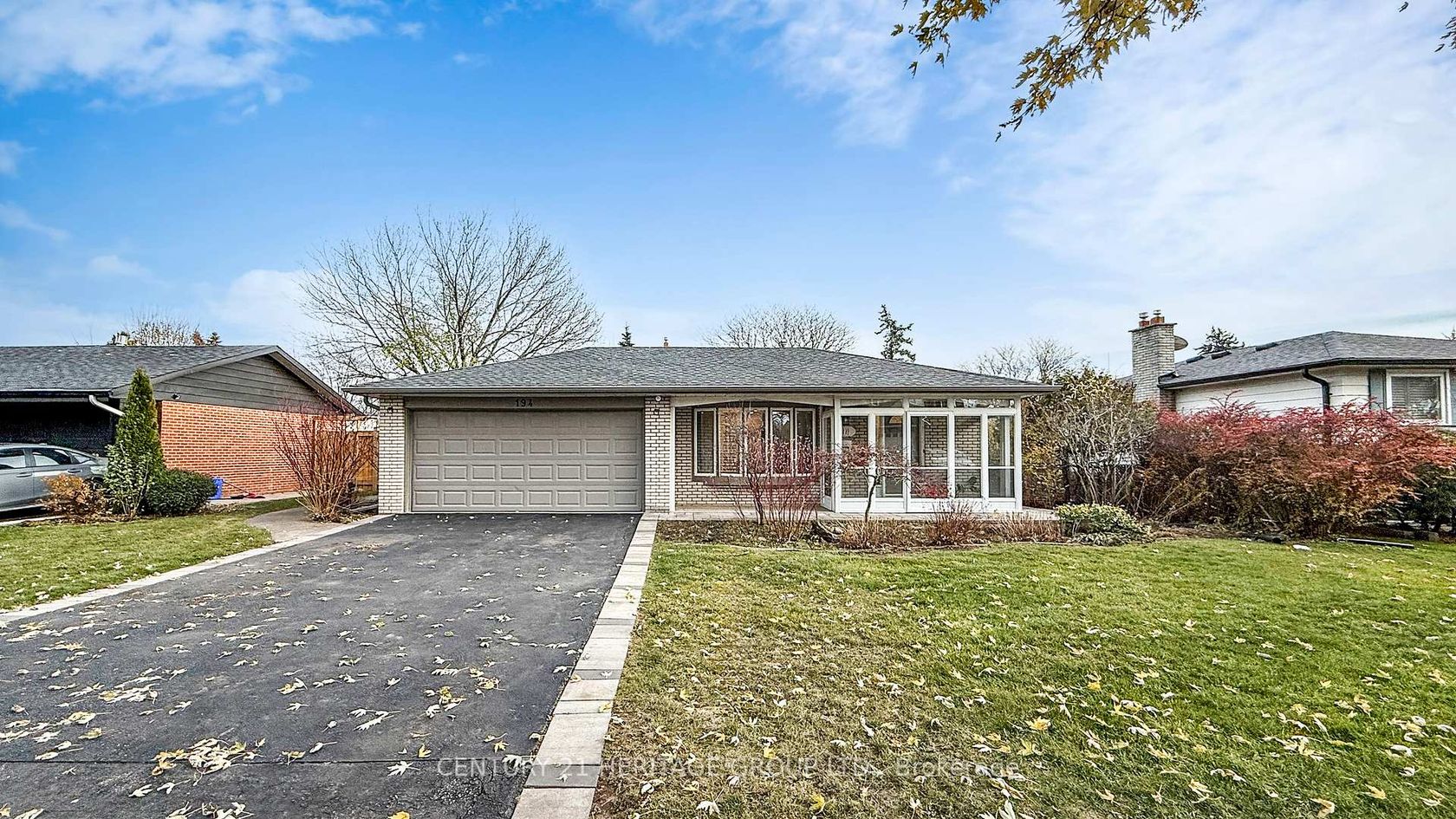 194 Sewell Drive, CP College Park, Oakville 