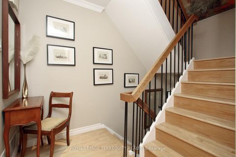 Photo 1 at 10 - 20 Cotton Downway, Pleasant View, Toronto