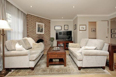 Photo 14 at 10 - 20 Cotton Downway, Pleasant View, Toronto