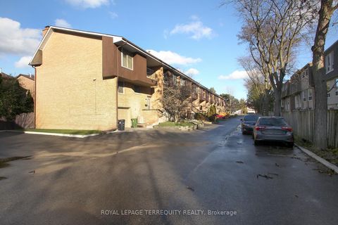 Photo 30 at 10 - 20 Cotton Downway, Pleasant View, Toronto