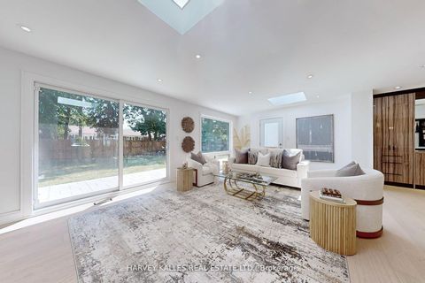 Photo 3 at 29 Parmbelle Crescent, Donalda, Toronto