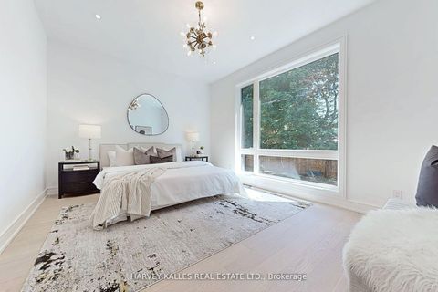 Photo 13 at 29 Parmbelle Crescent, Donalda, Toronto