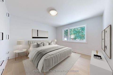 Photo 18 at 29 Parmbelle Crescent, Donalda, Toronto