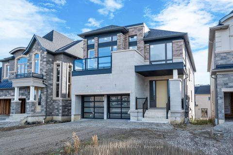 Photo 4 at 15 Antonietta Crescent, Vellore Village, Vaughan