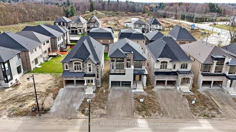 Photo 8 at 15 Antonietta Crescent, Vellore Village, Vaughan