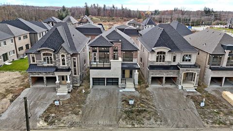 Photo 9 at 15 Antonietta Crescent, Vellore Village, Vaughan