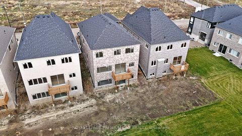 Photo 15 at 15 Antonietta Crescent, Vellore Village, Vaughan