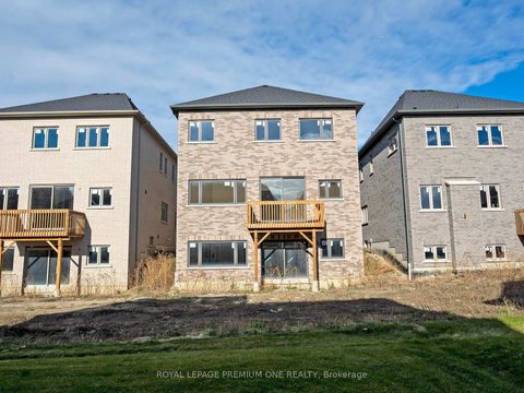 Photo 29 at 15 Antonietta Crescent, Vellore Village, Vaughan