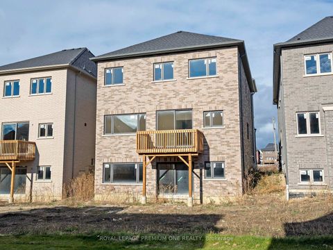 Photo 33 at 15 Antonietta Crescent, Vellore Village, Vaughan