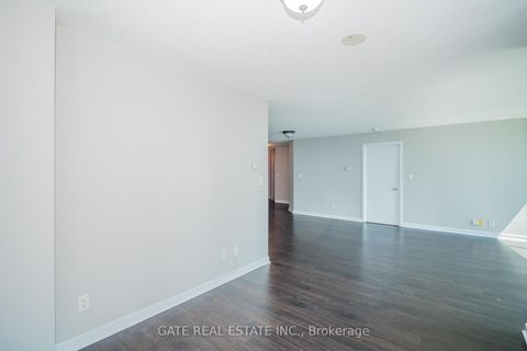 Photo 15 at 1410 - 18 Harbour Street, Waterfront Communities C1, Toronto