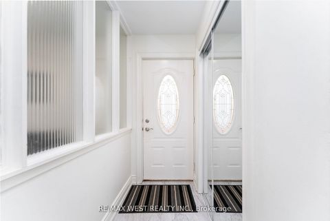 Photo 6 at 11 Farley Crescent, Richview, Toronto