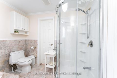 Photo 17 at 11 Farley Crescent, Richview, Toronto