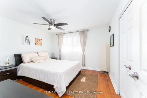 Photo 18 at 11 Farley Crescent, Richview, Toronto