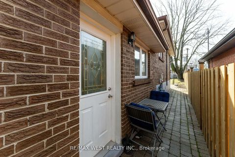 Photo 32 at 11 Farley Crescent, Richview, Toronto