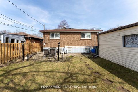 Photo 37 at 11 Farley Crescent, Richview, Toronto
