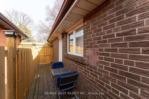 Photo 42 at 11 Farley Crescent, Richview, Toronto