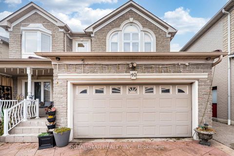 Photo 2 at 40 Oakdale Road, Maple, Vaughan