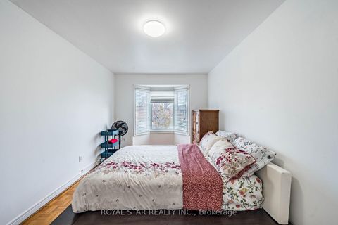 Photo 26 at 40 Oakdale Road, Maple, Vaughan