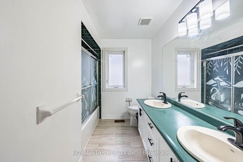 Photo 27 at 40 Oakdale Road, Maple, Vaughan