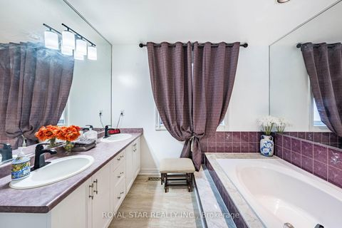 Photo 34 at 40 Oakdale Road, Maple, Vaughan